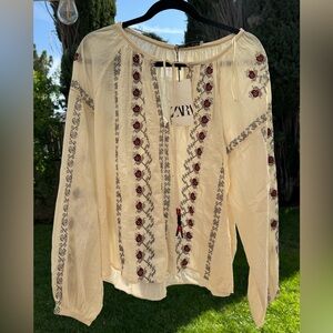 ZARA Cream Boho Peasant Blouse with Red Embroidery